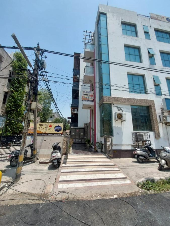 Hotel Park Pride Pitampura New Delhi, Couple Friendly Eksteriør billede