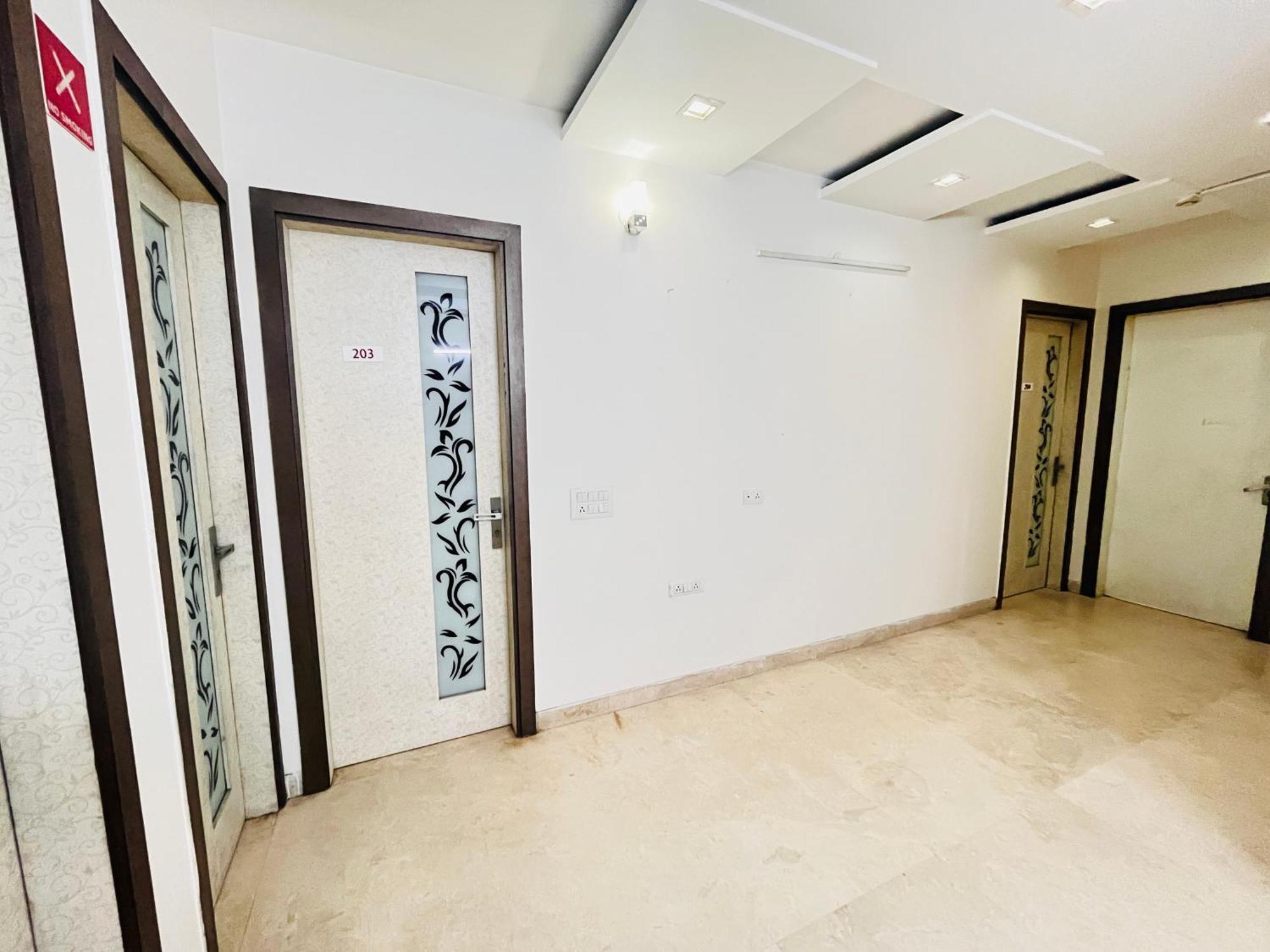 Hotel Park Pride Pitampura New Delhi, Couple Friendly Eksteriør billede