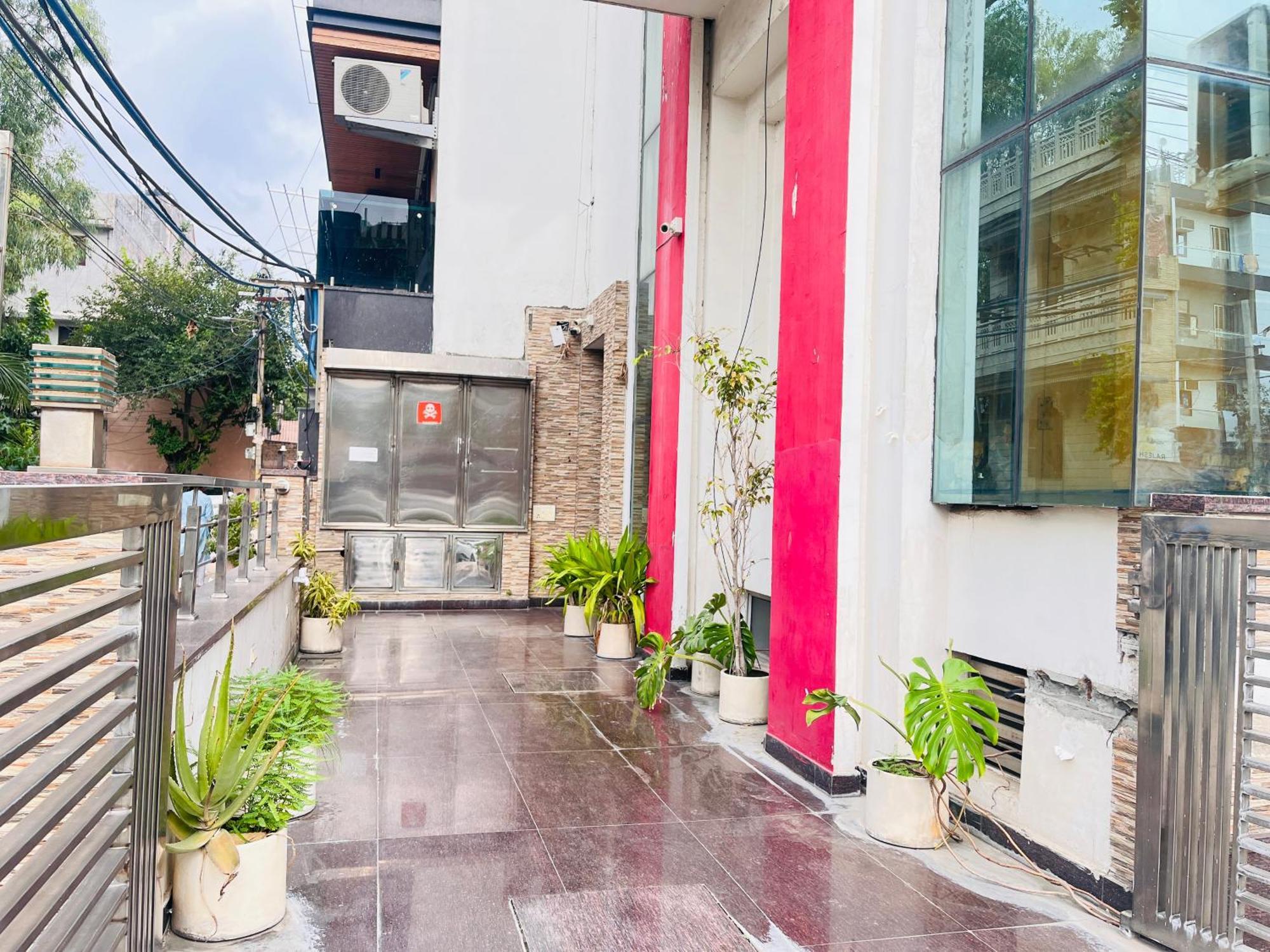 Hotel Park Pride Pitampura New Delhi, Couple Friendly Eksteriør billede